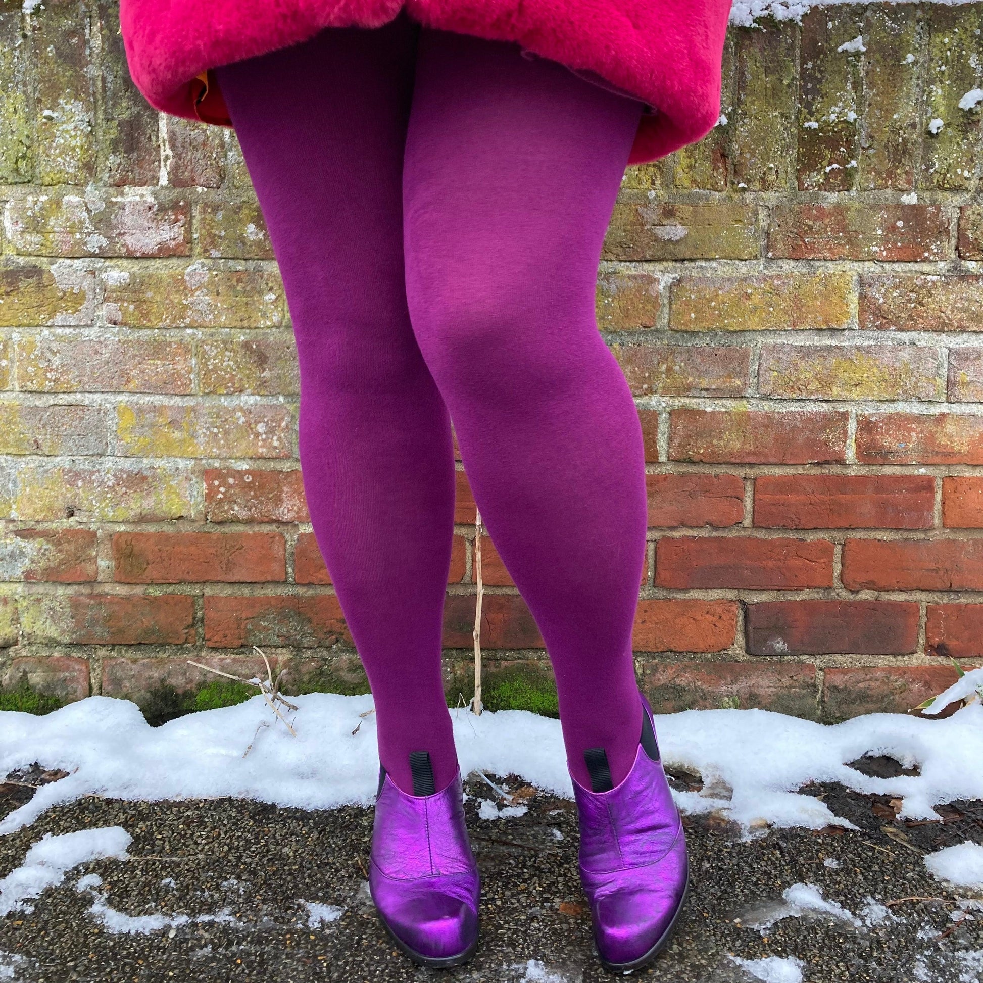 Bamboo Tights - Panda - Figgy Pudding - Snag
