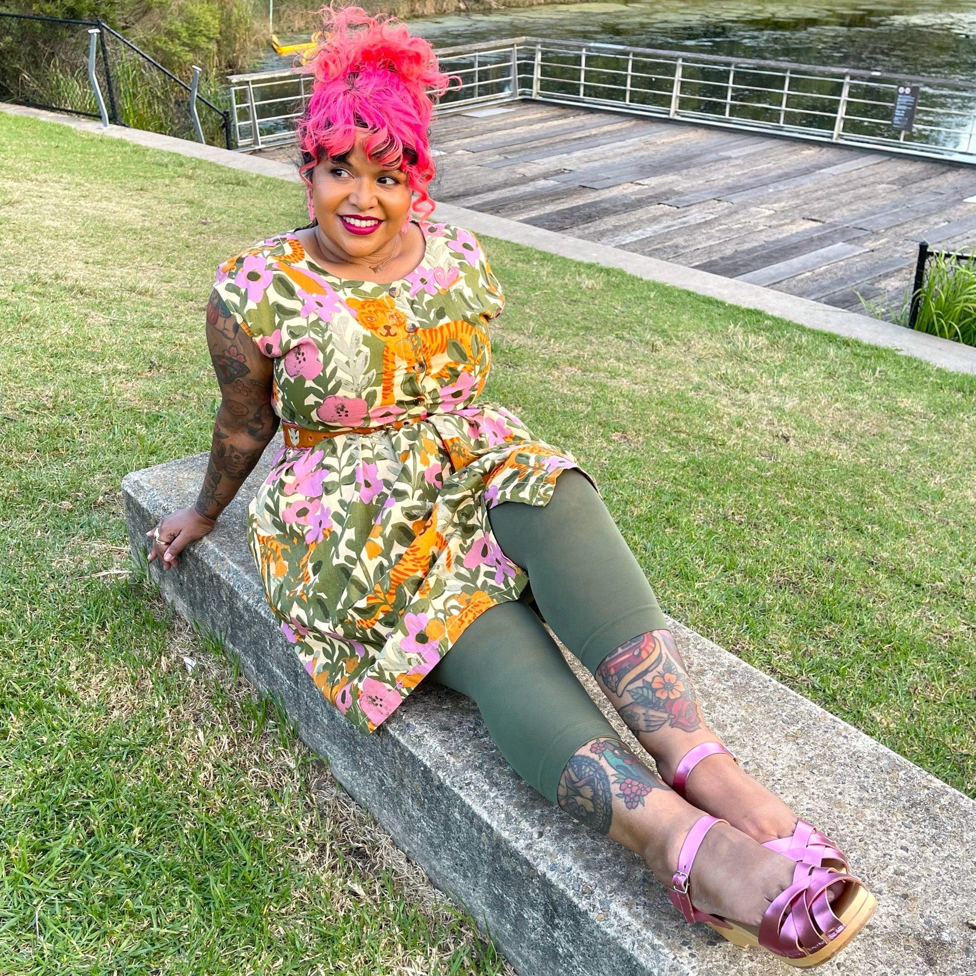 Stay Cool Capri Tights - Peace - Snag